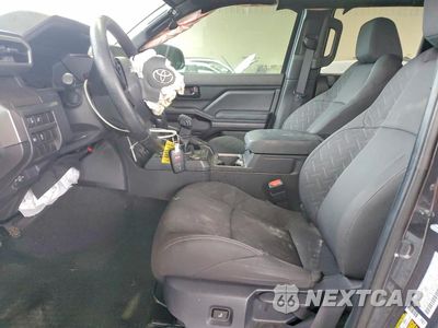 Zdjęcie 7 z 12 samochodu: 2024 TOYOTA TACOMA SR5 VIN:3TMKB5FN8RM022986 - miniatura