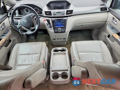 Zdjęcie 8 z 12 samochodu: 2017 HONDA ODYSSEY EXL VIN:5FNRL5H6XHB022136 - miniatura