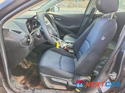 Zdjęcie 7 z 11 samochodu: 2016 SCION IA BASE VIN:3MYDLBZV2GY140314 - miniatura