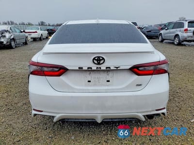 Zdjęcie 6 z 12 samochodu: 2022 TOYOTA CAMRY SE VIN:4T1G11AK4NU629144 - miniatura