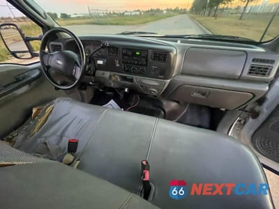 Zdjęcie 9 z 10 samochodu: 2003 FORD F350 SUPER DUTY VIN:1FDWF36S13EA38634 - miniatura