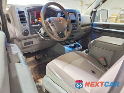 Zdjęcie 8 z 13 samochodu: 2014 NISSAN NV 1500 DELIVERY VAN VIN:1N6AF0LY7EN110488 - miniatura