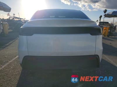 Zdjęcie 6 z 12 samochodu: 2026 TESLA MODEL Y VIN:7SAYGDED7TF459021 - miniatura