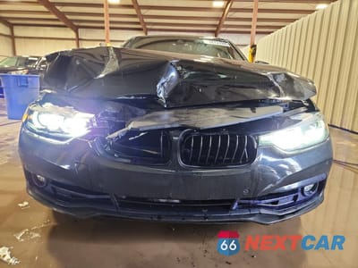 Piąte zdjęcie samochodu w środku: 2018 BMW 330 XI VIN:WBA8D9C57JA616080 - miniatura