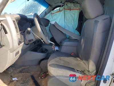 Zdjęcie 7 z 14 samochodu: 2019 NISSAN NV 2500 DELIVERY VAN VIN:1N6AF0LYXKN811327 - miniatura