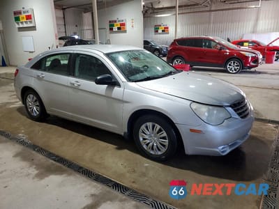 Czwarte zdjęcie samochodu z boku: 2010 CHRYSLER SEBRING TOURING VIN:1C3CC4FB8AN219642 - miniatura