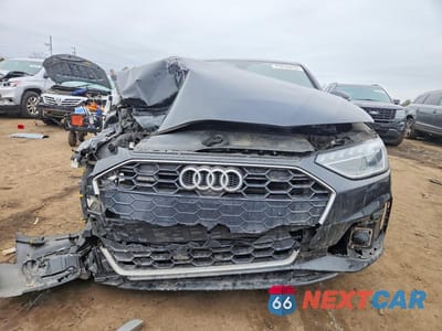 Piąte zdjęcie samochodu w środku: 2021 AUDI A4 PREMIUM PLUS 45 VIN:WAUEAAF45MN006207 - miniatura