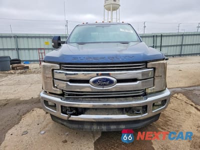 Piąte zdjęcie samochodu w środku: 2017 FORD F350 SUPER DUTY VIN:1FT8W3DT7HEE71214 - miniatura
