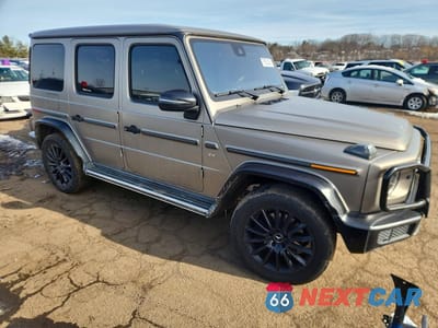 Czwarte zdjęcie samochodu z boku: 2020 MERCEDES-BENZ G 550 VIN:WDCYC6BJ3LX339702 - miniatura