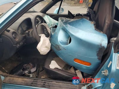 Zdjęcie 7 z 11 samochodu: 2002 MAZDA MX-5 MIATA BASE VIN:JM1NB353420222886 - miniatura