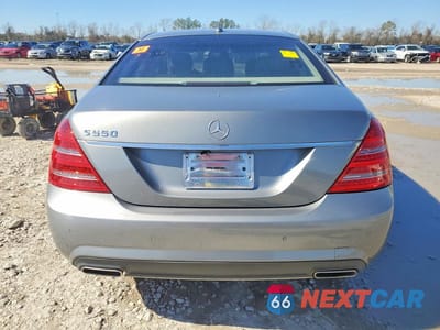Zdjęcie 6 z 11 samochodu: 2011 MERCEDES-BENZ S 550 VIN:WDDNG7BB9BA402028 - miniatura