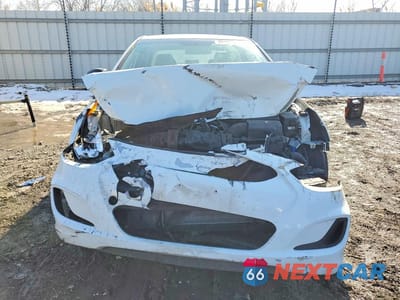 Piąte zdjęcie samochodu w środku: 2015 HYUNDAI ACCENT GLS VIN:KMHCT4AE8FU926892 - miniatura