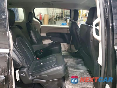 Zdjęcie 11 z 13 samochodu: 2024 CHRYSLER GRAND CARAVAN SXT VIN:2C4RC1ZG1RR168155 - miniatura