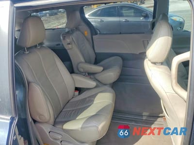 Zdjęcie 11 z 13 samochodu: 2014 TOYOTA SIENNA XLE 8-PASSENGER VIN:5TDYK3DC2ES508123 - miniatura