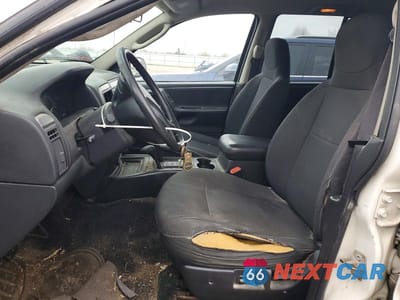 Zdjęcie 7 z 12 samochodu: 2004 JEEP GRAND CHEROKEE LAREDO VIN:1J4GW48S84C101389 - miniatura