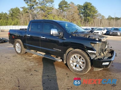 Czwarte zdjęcie samochodu z boku: 2021 NISSAN TITAN SV VIN:1N6AA1EF4MN507607 - miniatura