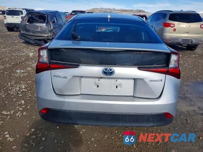 Zdjęcie 6 z 12 samochodu: 2020 TOYOTA PRIUS LE VIN:JTDKARFU4L3117832 - miniatura