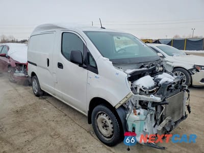 Czwarte zdjęcie samochodu z boku: 2020 NISSAN NV200 2.5S VIN:3N6CM0KN0LK696749 - miniatura