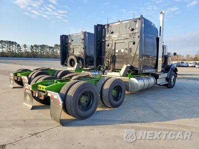 Czwarte zdjęcie samochodu z boku: 2023 INTERNATIONAL HX520 SEMI TRUCK VIN:3HSPAAPR5PN428662 - miniatura