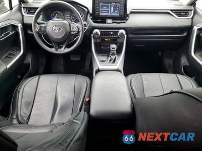 Zdjęcie 8 z 14 samochodu: 2019 TOYOTA RAV4 HYBRID LE VIN:JTMMWRFV2KD019328 - miniatura