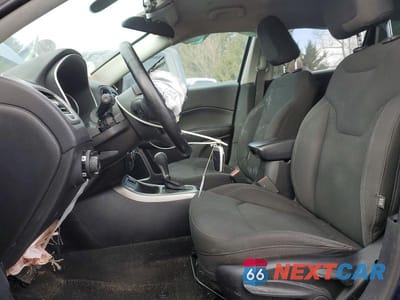 Zdjęcie 7 z 13 samochodu: 2018 JEEP COMPASS SPORT VIN:3C4NJCAB7JT286308 - miniatura