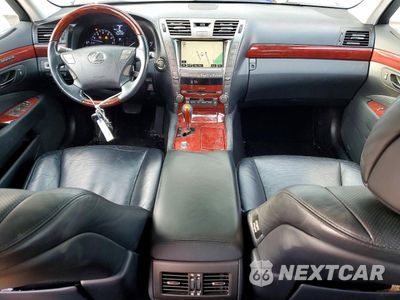 Zdjęcie 8 z 12 samochodu: 2008 LEXUS LS 460 VIN:JTHBL46F585073820 - miniatura