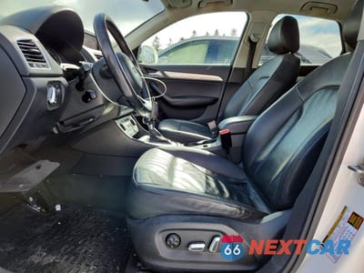 Zdjęcie 7 z 14 samochodu: 2016 AUDI Q3 PRESTIGE VIN:WA1GFCFS7GR006076 - miniatura