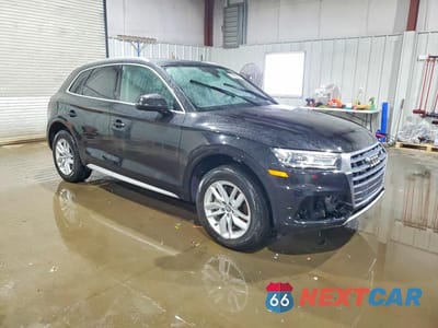 Czwarte zdjęcie samochodu z boku: 2020 AUDI Q5 PREMIUM VIN:WA1ANAFY7L2084961 - miniatura