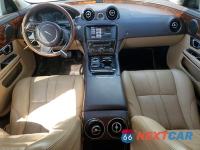 Zdjęcie 8 z 12 samochodu: 2014 JAGUAR XJ VIN:SAJWA1CZ3E8V66221 - miniatura