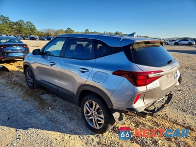 Drugie zdjęcie samochodu z przodu: 2022 KIA SELTOS LX VIN:KNDEPCAA8N7335645 - miniatura