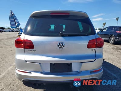 Zdjęcie 6 z 13 samochodu: 2016 VOLKSWAGEN TIGUAN S VIN:WVGAV7AX1GW086495 - miniatura