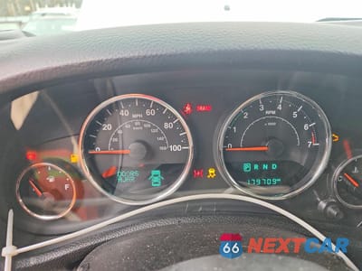 Zdjęcie 9 z 13 samochodu: 2015 JEEP WRANGLER UNLIMITED SAHARA VIN:1C4BJWEG9FL723271 - miniatura