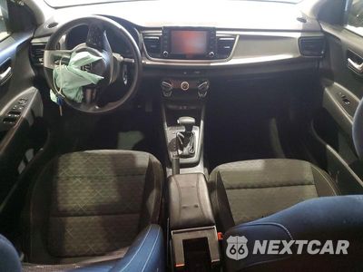 Zdjęcie 8 z 11 samochodu: 2020 KIA RIO LX VIN:3KPA24AD1LE340843 - miniatura