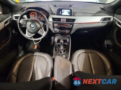 Zdjęcie 8 z 12 samochodu: 2018 BMW X1 XDRIVE28I VIN:WBXHT3C35J5L25476 - miniatura