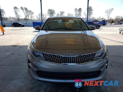 Piąte zdjęcie samochodu w środku: 2017 KIA OPTIMA EX VIN:5XXGU4L32HG160715 - miniatura