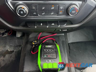 Zdjęcie 12 z 14 samochodu: 2019 CHEVROLET SILVERADO LD C1500 VIN:2GCRCNEC2K1114555 - miniatura