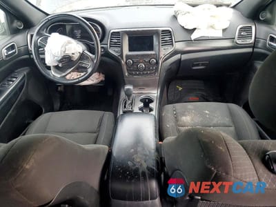 Zdjęcie 8 z 11 samochodu: 2019 JEEP GRAND CHEROKEE LAREDO VIN:1C4RJFAG7KC590198 - miniatura