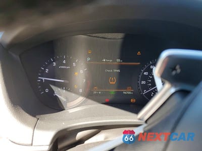Zdjęcie 9 z 12 samochodu: 2018 GENESIS G80 VIN:KMHGN4JE4JU245925 - miniatura