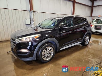 2017 HYUNDAI TUCSON SE PLUS KM8J3CA4XHU474326 - główne zdjęcie licytacji z USA - miniatura
