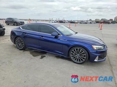 Czwarte zdjęcie samochodu z boku: 2020 AUDI A5 PREMIUM PLUS VIN:WAUCNCF50LA017119 - miniatura