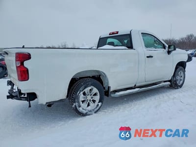 Trzecie zdjęcie samochodu z tyłu: 2024 CHEVROLET SILVERADO C1500 VIN:3GCNAAED0RG382981 - miniatura
