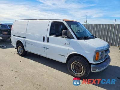 Czwarte zdjęcie samochodu z boku: 1998 CHEVROLET EXPRESS DELIVERY VAN VIN:1GCHG35R0W1063674 - miniatura