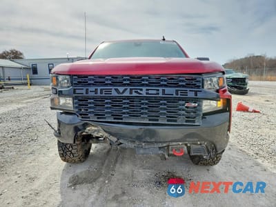 Piąte zdjęcie samochodu w środku: 2022 CHEVROLET SILVERADO LTD K1500 TRAIL BOSS CUSTOM VIN:3GCPYCEK4NG103783 - miniatura