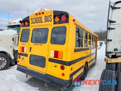 Czwarte zdjęcie samochodu z boku: 2011 CHEVROLET EXPRESS SCHOOL BUS VIN:1GB3G3BG8B1174307 - miniatura