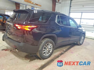Trzecie zdjęcie samochodu z tyłu: 2023 CHEVROLET TRAVERSE LT VIN:1GNEVGKW7PJ256052 - miniatura