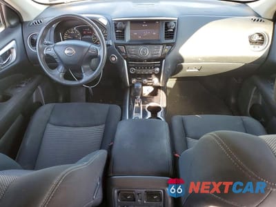 Zdjęcie 8 z 13 samochodu: 2017 NISSAN PATHFINDER S VIN:5N1DR2MM6HC664986 - miniatura