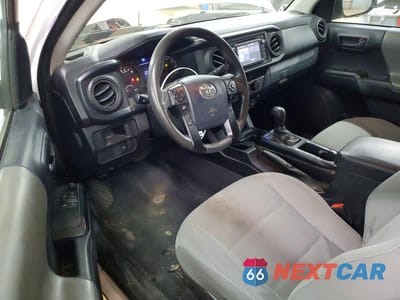Zdjęcie 8 z 11 samochodu: 2019 TOYOTA TACOMA SR VIN:5TFRX5GNXKX145123 - miniatura