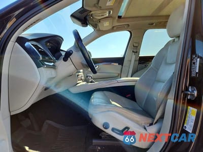 Zdjęcie 7 z 12 samochodu: 2017 VOLVO XC90 T6 VIN:YV4A22PK9H1126202 - miniatura