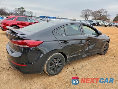 Trzecie zdjęcie samochodu z tyłu: 2017 HYUNDAI ELANTRA VALUE EDITION VIN:KMHD84LFXHU240674 - miniatura