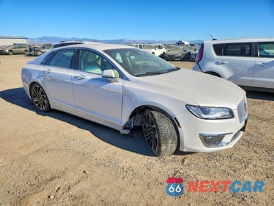 Czwarte zdjęcie samochodu z boku: 2020 LINCOLN MKZ VIN:3LN6L5B96LR622497 - miniatura